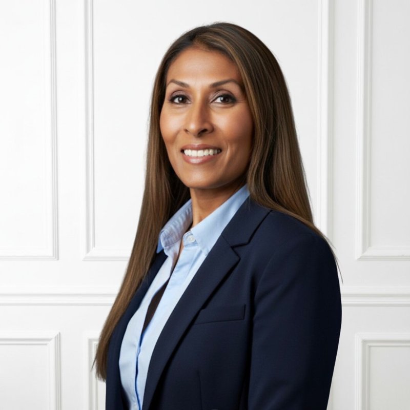 Naz Bloemen, REALTOR® with The Jennifer Jones Team, LPT Realty, Brokerage