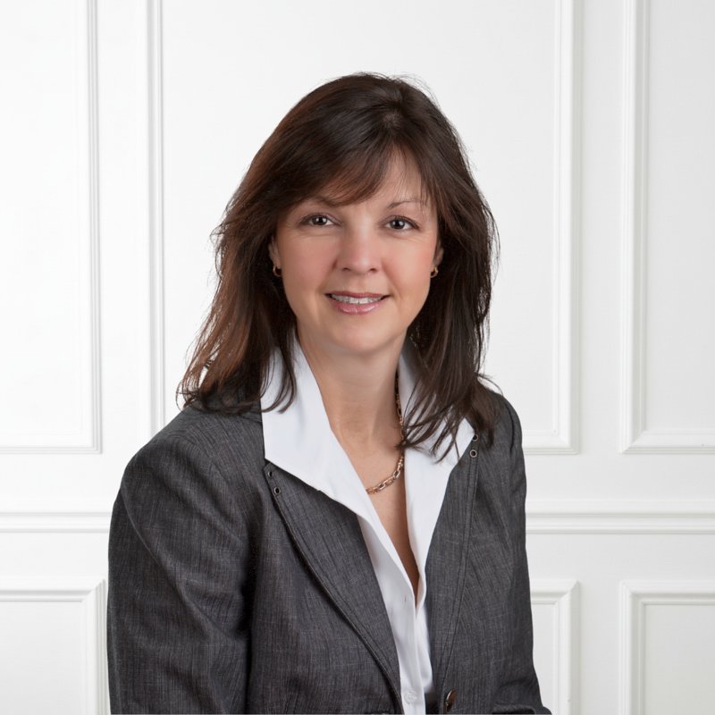 Faye Hutton, REALTOR® with The Jennifer Jones Team, LPT Realty, Brokerage